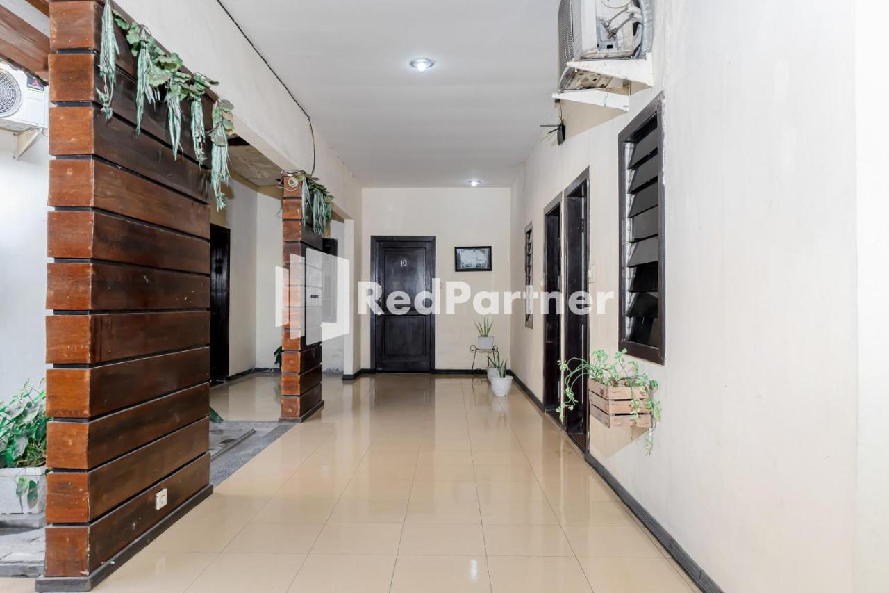 Cherry Pink Hotel Medan Mitra Reddoorz Exterior photo